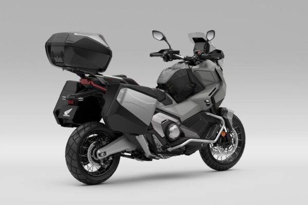 25YM Honda X-ADV