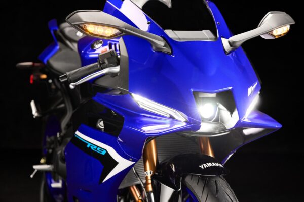 Yamaha R9 motoADN 7