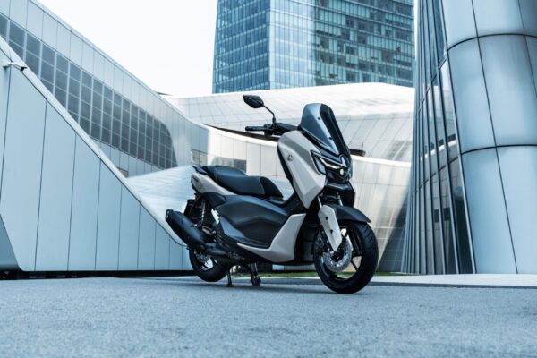 Yamaha NMAX 2025 motoADN 20