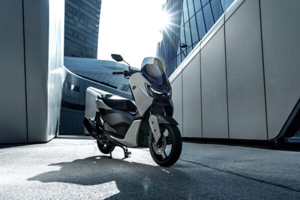 Yamaha NMAX 2025 motoADN 24