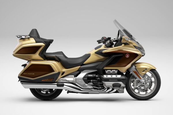 25YM HONDA GL1800 GOLD WING TOUR