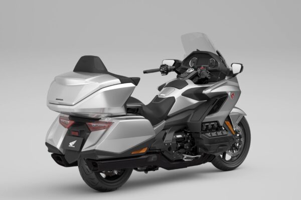 25YM HONDA GL1800 GOLD WING TOUR