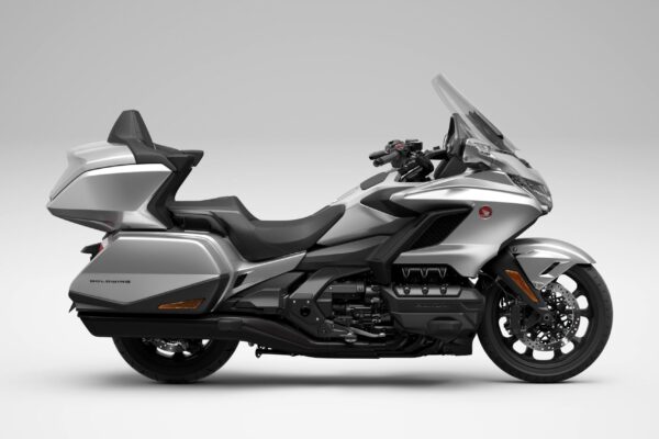 25YM HONDA GL1800 GOLD WING TOUR