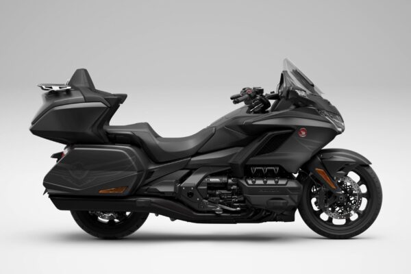 25YM HONDA GL1800 GOLD WING TOUR