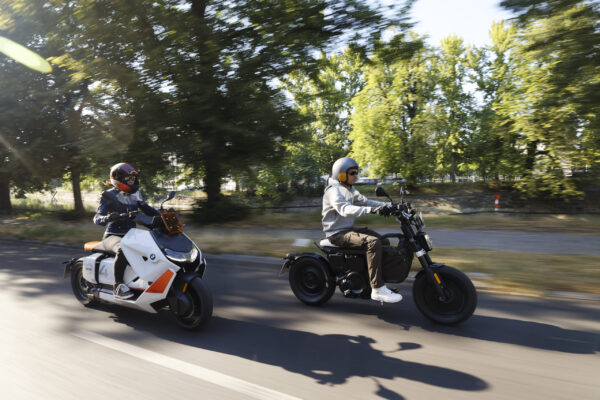BMW motorrad te ajuta sa treci la electric motoADN