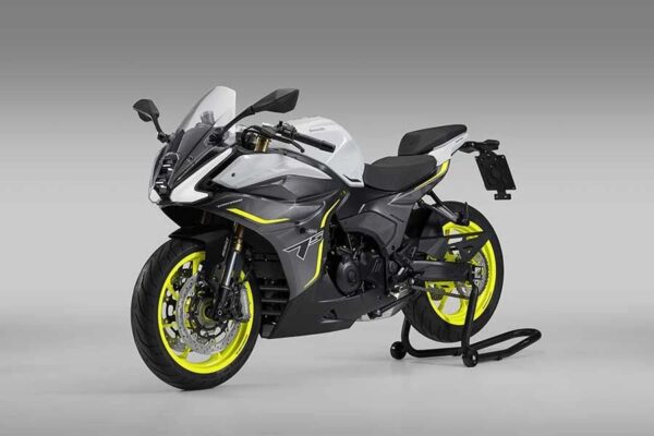 Benelli Tornado 550 Romania 2025 revista motoADN 5 Benelli Tornado 550 Romania 2025 revista motoADN 5