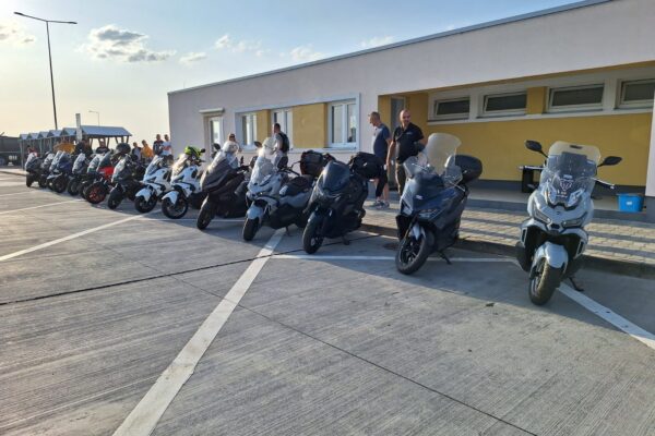 maraton 1000 km cu scutere 125 cmc motoADN 3