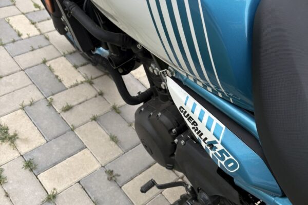 test ride Royal Enfield Guerrilla revista motoADN 10