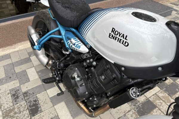 test ride Royal Enfield Guerrilla revista motoADN 16