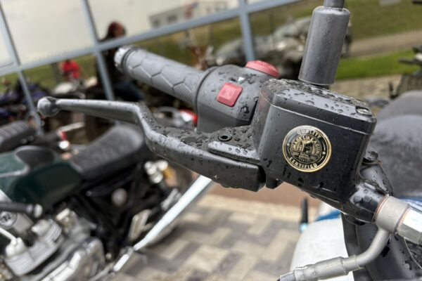 test ride Royal Enfield Guerrilla revista motoADN 17