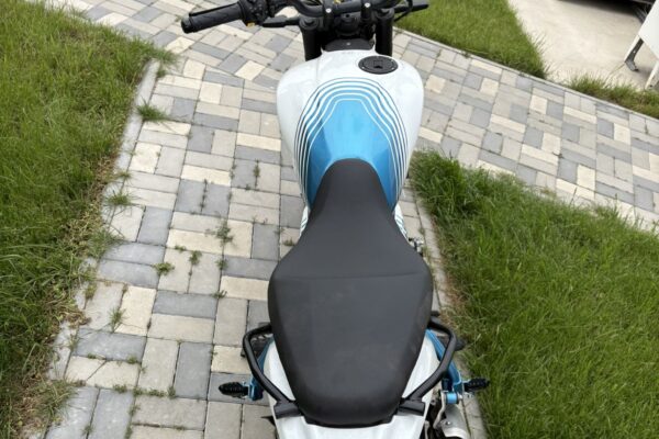 test ride Royal Enfield Guerrilla revista motoADN 4