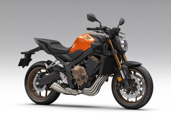 26YM Honda CB650R