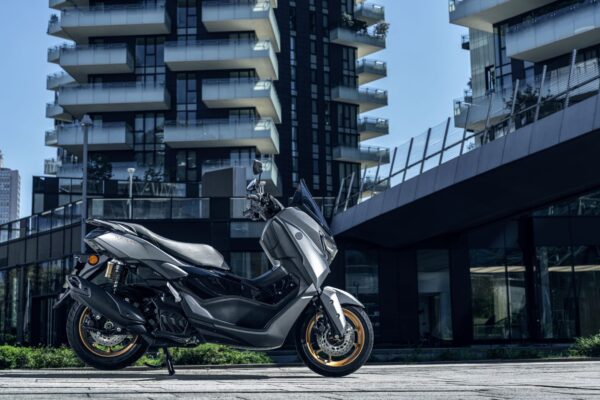 2026 Yamaha NMAX 155 motoADN 37