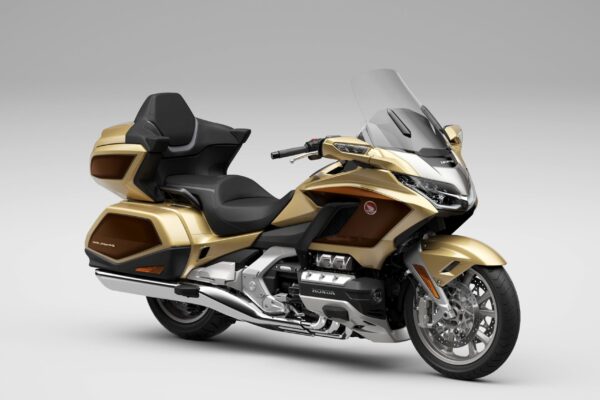 25YM HONDA GL1800 GOLD WING TOUR 25YM HONDA GL1800 GOLD WING TOUR