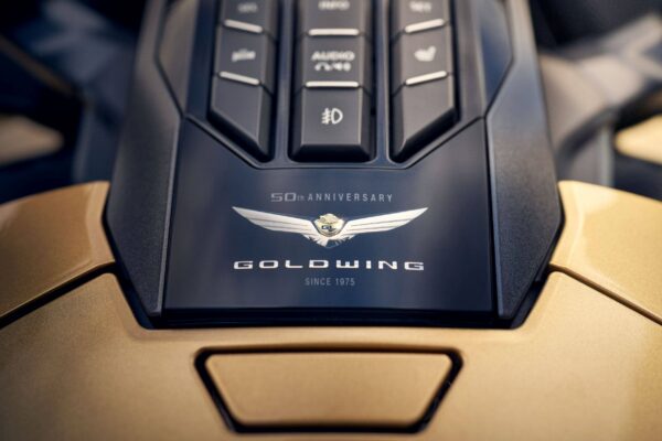 25YM HONDA GL1800 GOLD WING TOUR 25YM HONDA GL1800 GOLD WING TOUR
