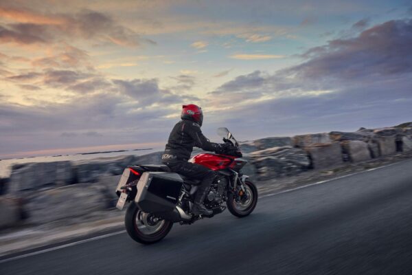 26YM Honda CB1000GT