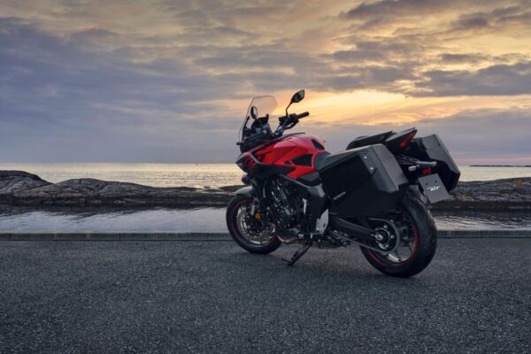 26YM Honda CB1000GT