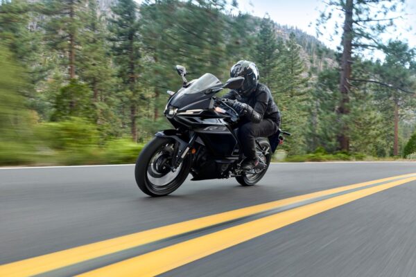 Noutati Yamaha EICMA 2025 motoADN 160