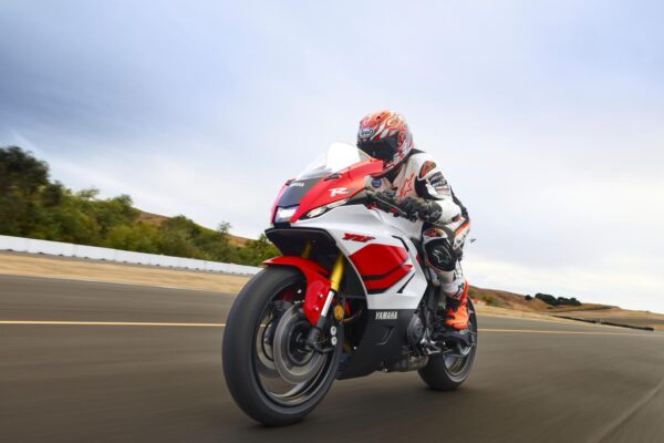 Noutati Yamaha EICMA 2025 motoADN 36