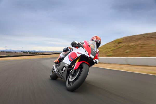 Noutati Yamaha EICMA 2025 motoADN 37