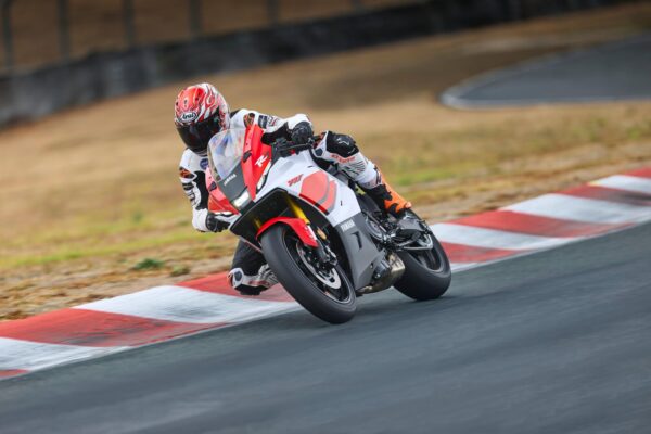 Noutati Yamaha EICMA 2025 motoADN 39