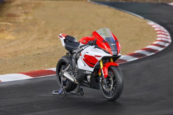 Noutati Yamaha EICMA 2025 motoADN 48