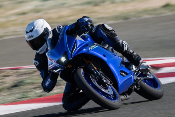 Noutati Yamaha EICMA 2025 motoADN 8