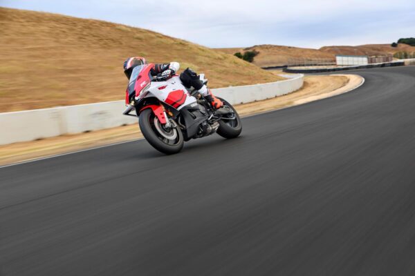 Noutati Yamaha EICMA 2025 motoADN 97