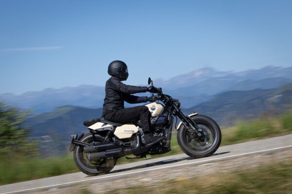 Benelli Leoncino Bobber 400 revista motoADN 22 1 Benelli Leoncino Bobber 400 revista motoADN 22 1