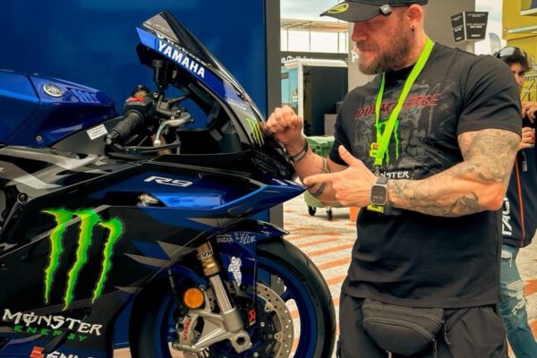 moto fitness Andrei Chermeleui revista motoADN 22 2 moto fitness Andrei Chermeleui revista motoADN 22 2