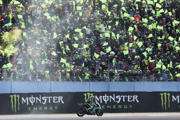 motoIstorie Yamaha 70 ani motoADN 22 18