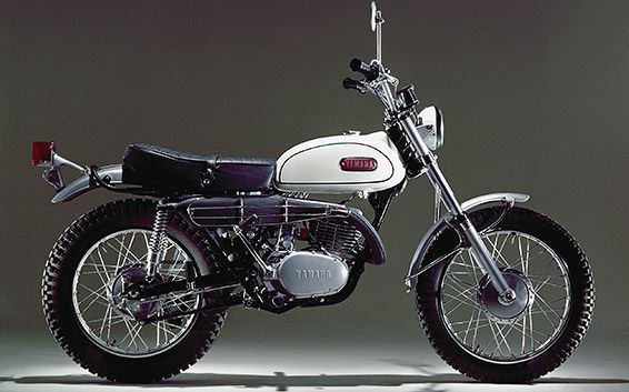 motoIstorie Yamaha 70 ani motoADN 22 20
