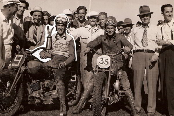 Poza 1953 brockhouse-era-lg