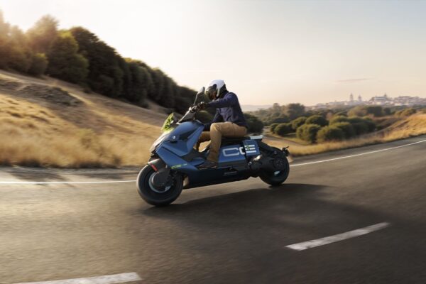 motociclete BMW A2 revista motoADN 23 2