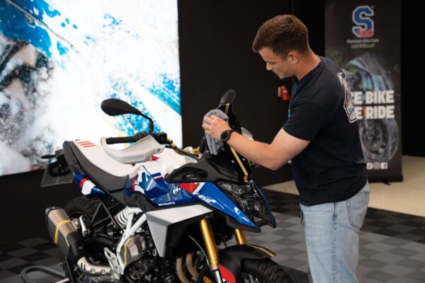 Dr Wack S100 factory visit motoadn 31 Dr Wack S100 factory visit motoadn 31