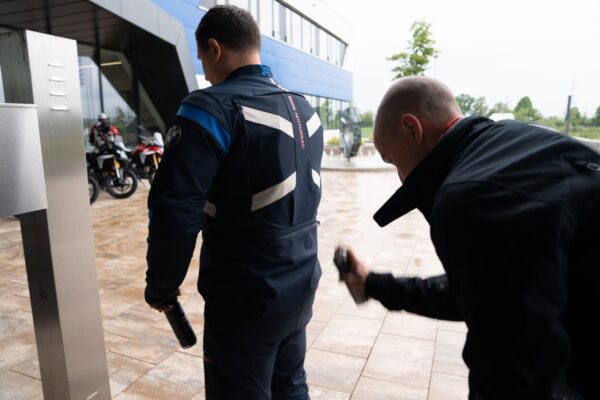 Dr Wack S100 factory visit motoadn 51 Dr Wack S100 factory visit motoadn 51