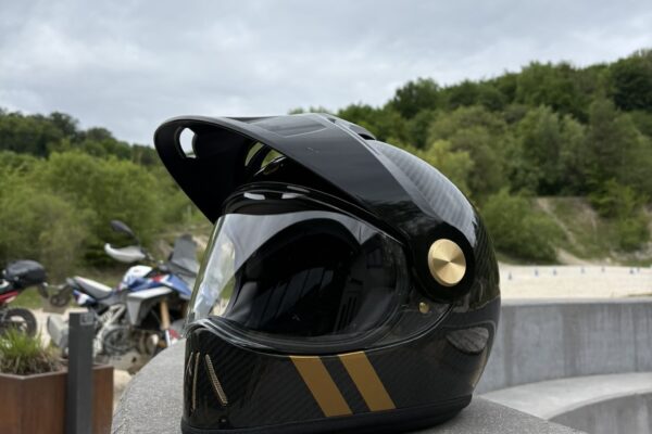 HEDON Psilo Commander helmet Dr Wack S100 visit foto Sebastian Toma motoadn 11