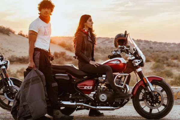 super meteor 650 poza 2