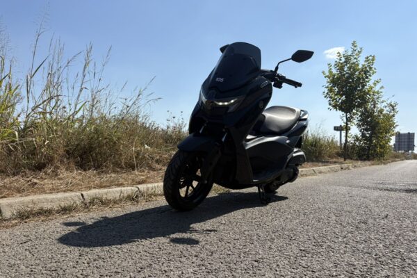 Yamaha NMAX 155 motoadn 4