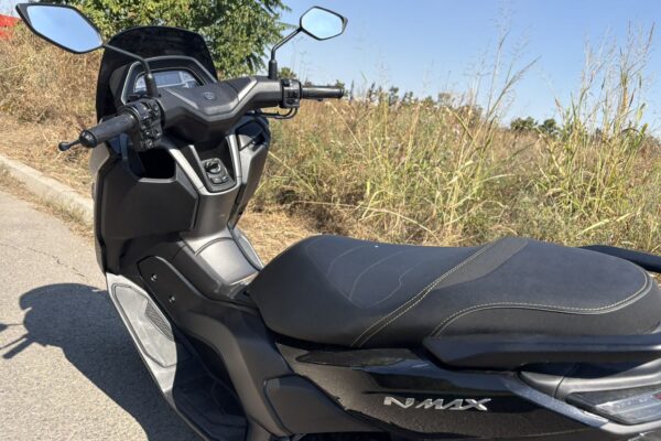 Yamaha NMAX 155 motoadn 8