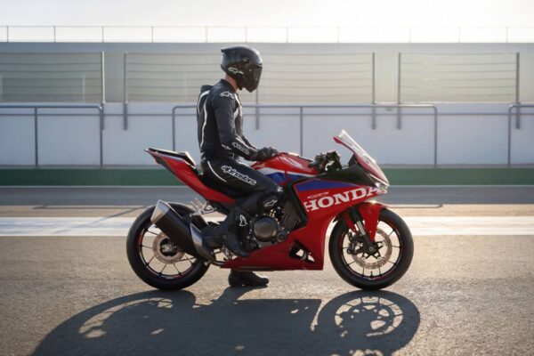 27YM Honda CBR500R FOUR 27YM Honda CBR500R FOUR