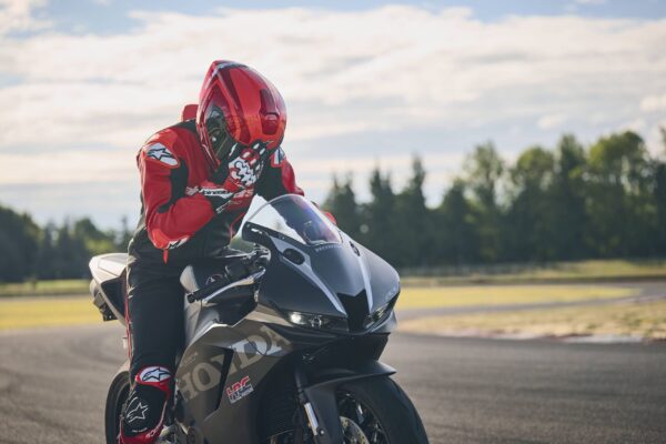 27YM Honda CBR600RR 27YM Honda CBR600RR
