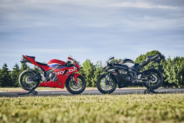 27YM Honda CBR600RR 27YM Honda CBR600RR