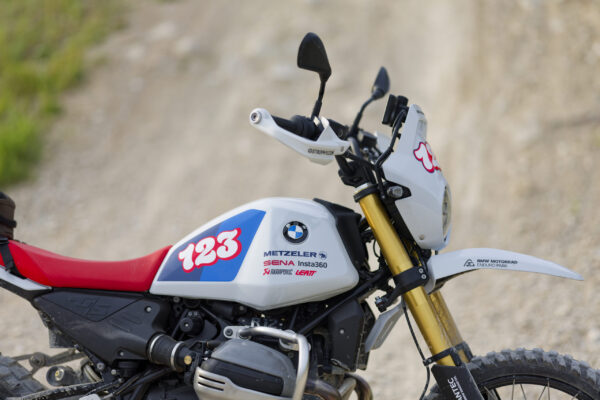 P90647877_highRes_bmw-r-12-g-s-gs-trop