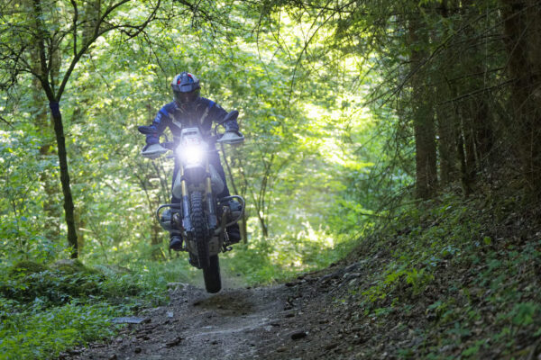 P90647895_highRes_bmw-r-12-g-s-gs-trop