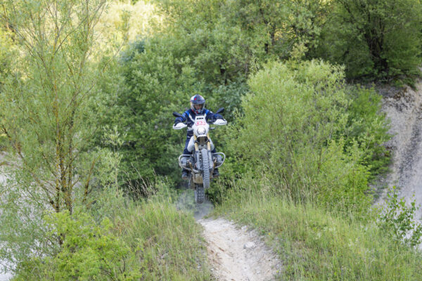 P90647898_highRes_bmw-r-12-g-s-gs-trop